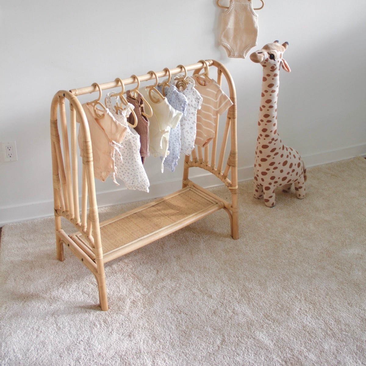Decoratieve kleine hangers, ha - Baby Clothing Hanging Rack recensie en prijs